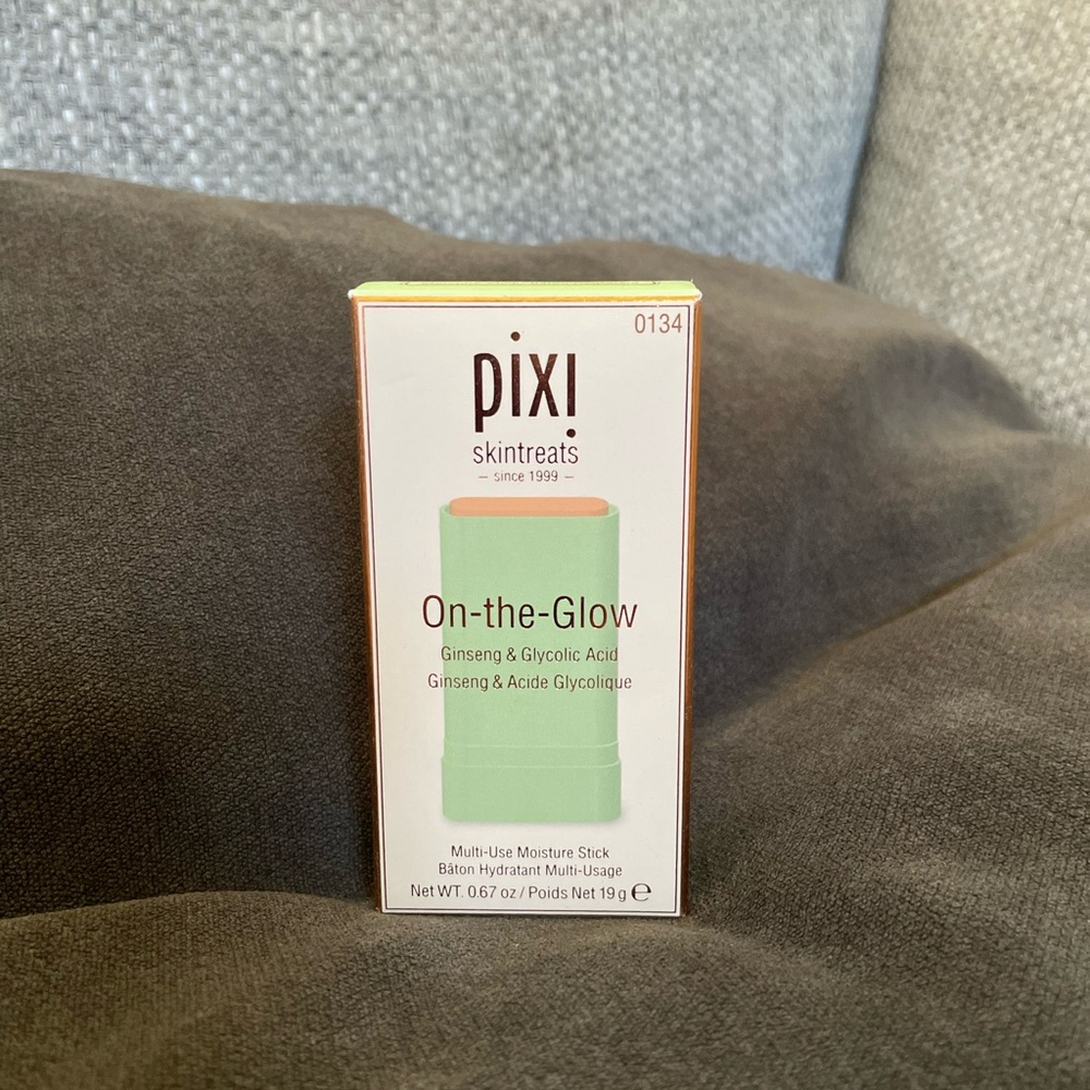 Pixi Skintreats On-the-Glow Multi-Use Stick - NIB 0.67 oz